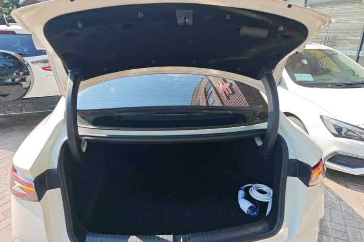 Used BYD Seal 06 New Energy 2024 DM-i 120KM Luxury Model Trunk