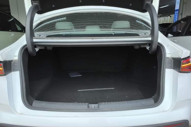 Used BYD Seal 06 New Energy 2024 DM-i 80KM Prestige Model Trunk