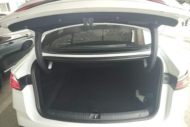 Used BYD Seal 06 New Energy 2024 DM-i 80KM Prestige Model Trunk