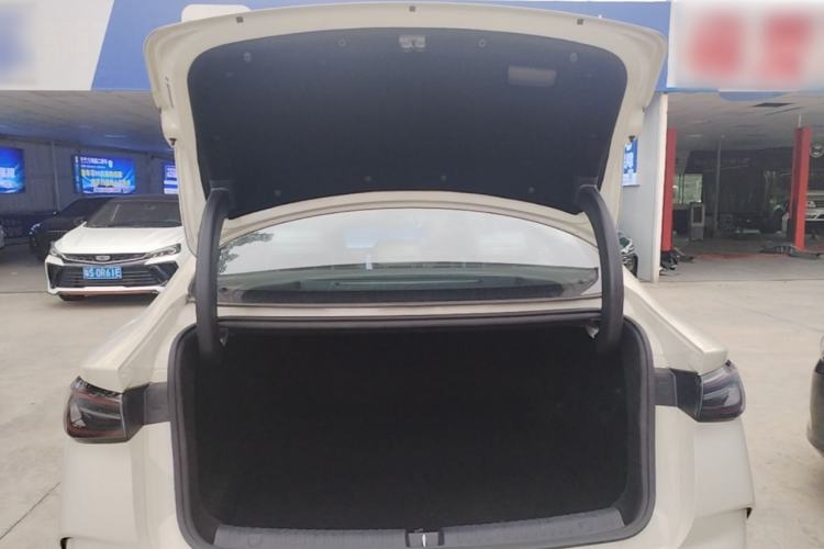 Used BYD Seal 06 New Energy 2024 DM-i 120KM Prestige Model Trunk