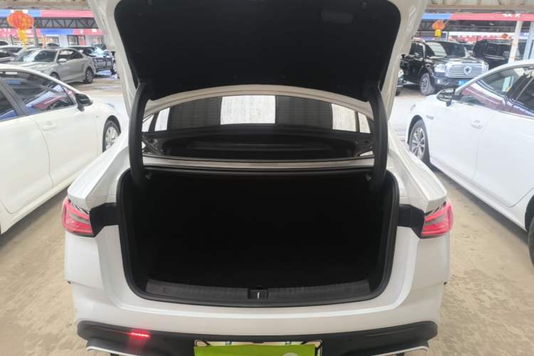 Used BYD Seal 06 New Energy 2024 DM-i 80KM Prestige Model Trunk