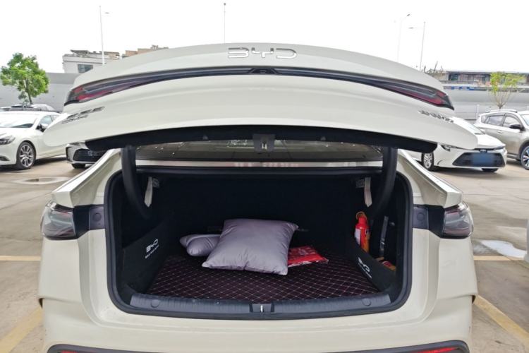 Used BYD Seal 06 New Energy 2024 DM-i 120KM Luxury Model Trunk