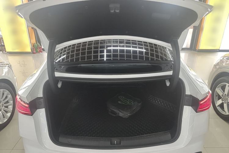 Used BYD Seal 06 New Energy 2024 DM-i 120KM Prestige Model Trunk