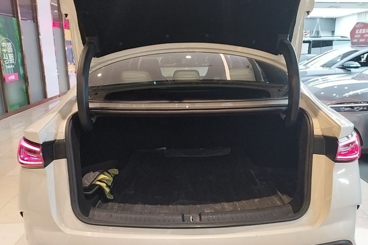 Used BYD Seal 06 New Energy 2024 DM-i 80KM Prestige Model Trunk