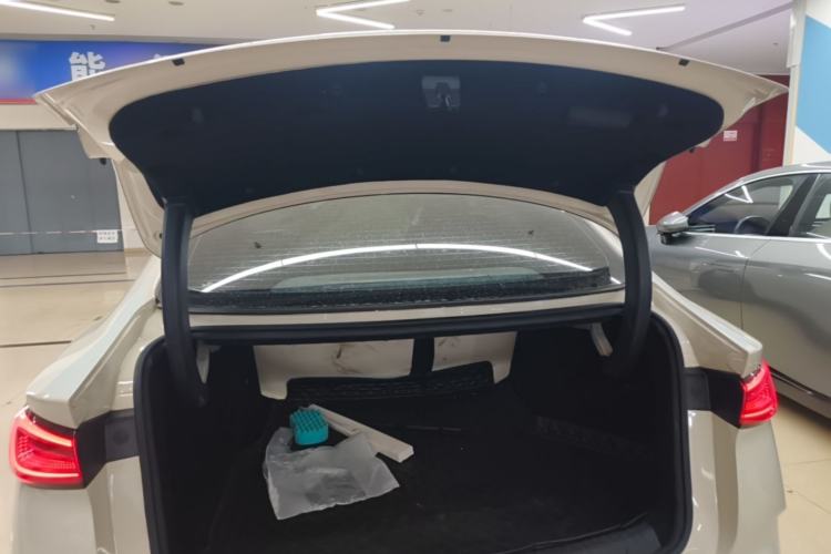 Used BYD Seal 06 New Energy 2024 DM-i 80KM Luxury Model Trunk