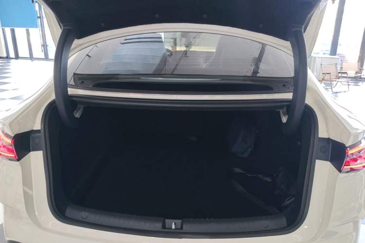Used BYD Seal 06 New Energy 2024 DM-i 120KM Luxury Model Trunk