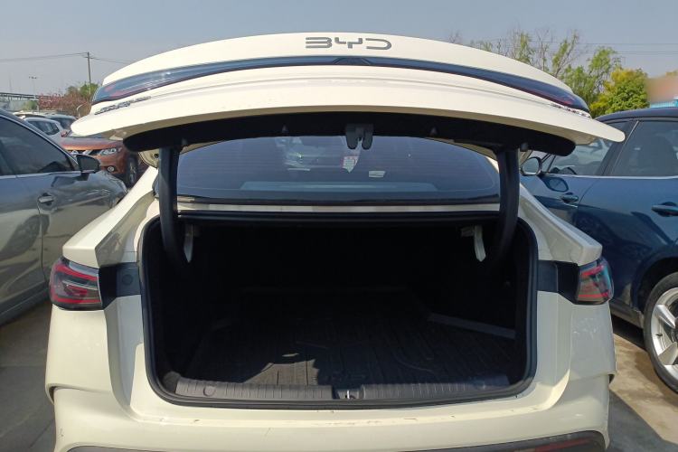 Used BYD Seal 06 New Energy 2024 DM-i 120KM Luxury Model Trunk