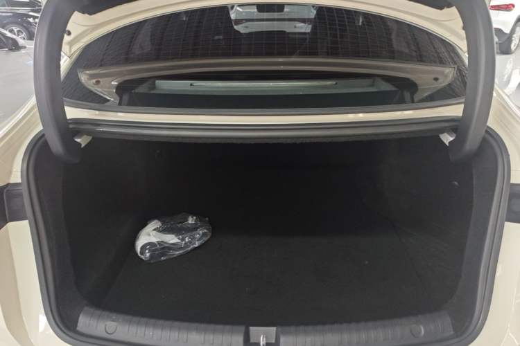 Used BYD Seal 06 New Energy 2024 DM-i 120KM Prestige Model Trunk
