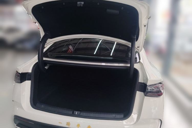 Used BYD Seal 06 New Energy 2024 DM-i 80KM Luxury Model Trunk
