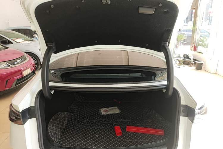 Used BYD Seal 06 New Energy 2024 DM-i 120KM Luxury Model Trunk