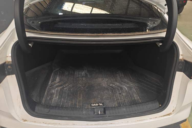 Used BYD Seal 06 New Energy 2024 DM-i 120KM Prestige Model Trunk