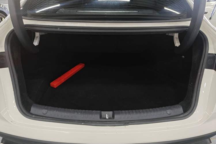 Used BYD Seal 06 New Energy 2024 DM-i 120KM Luxury Model Trunk