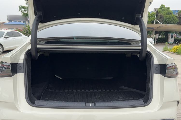 Used BYD Seal 06 New Energy 2024 DM-i 80KM Prestige Model Trunk
