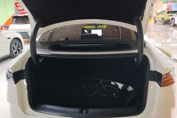 Used BYD Seal 06 New Energy 2024 DM-i 80KM Prestige Model Trunk