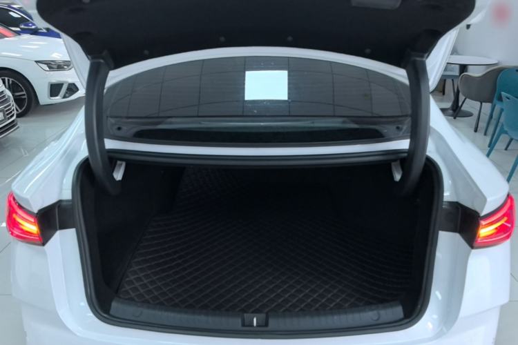Used BYD Seal 06 New Energy 2024 DM-i 80KM Luxury Model Trunk
