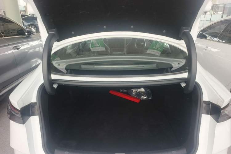 Used BYD Seal 06 New Energy 2024 DM-i 80KM Prestige Model Trunk