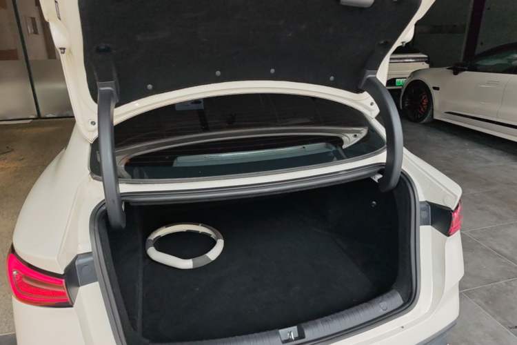 Used BYD Seal 06 New Energy 2024 DM-i 120KM Prestige Model Trunk