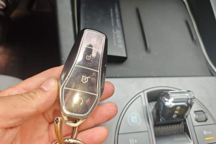 Used BYD Seal 06 New Energy 2024 DM-i 80KM Luxury Model Vehicle Key