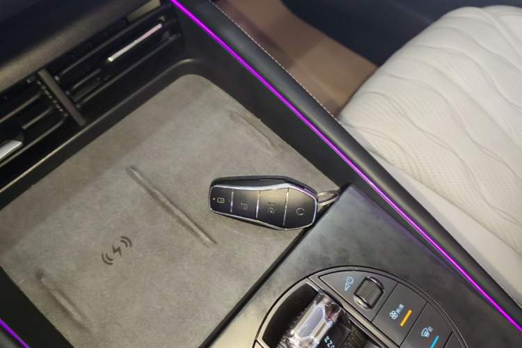 Used BYD Seal 06 New Energy 2024 DM-i 120KM Flagship Model Vehicle Key