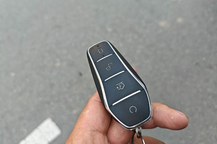 Used BYD Seal 06 New Energy 2024 DM-i 120KM Luxury Model Vehicle Key