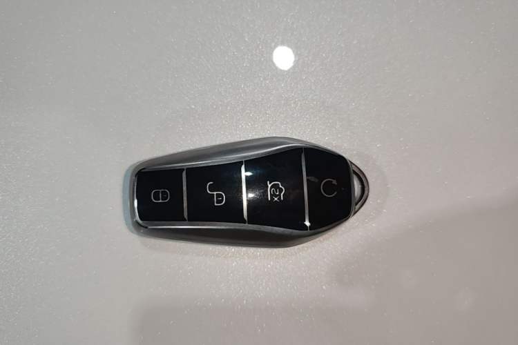 Used BYD Seal 06 New Energy 2024 DM-i 80KM Prestige Model Vehicle Key