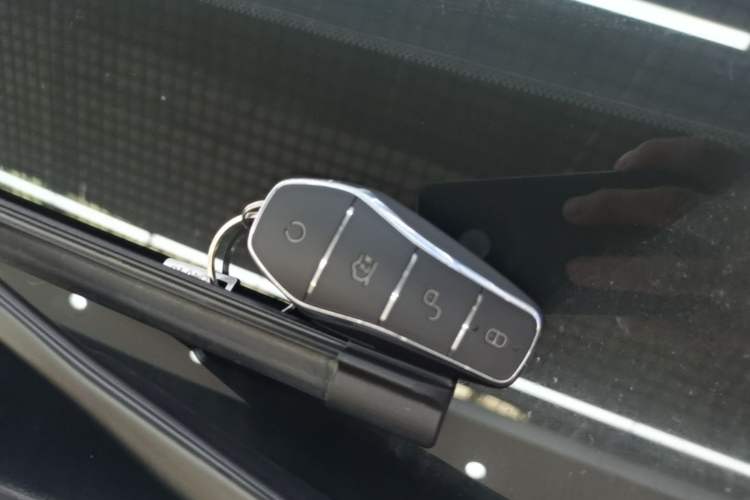 Used BYD Seal 06 New Energy 2024 DM-i 80KM Luxury Model Vehicle Key