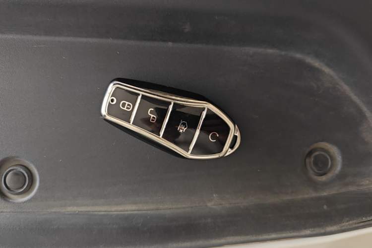 Used BYD Seal 06 New Energy 2024 DM-i 120KM Prestige Model Vehicle Key