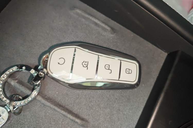 Used BYD Seal 06 New Energy 2024 DM-i 120KM Flagship Model Vehicle Key