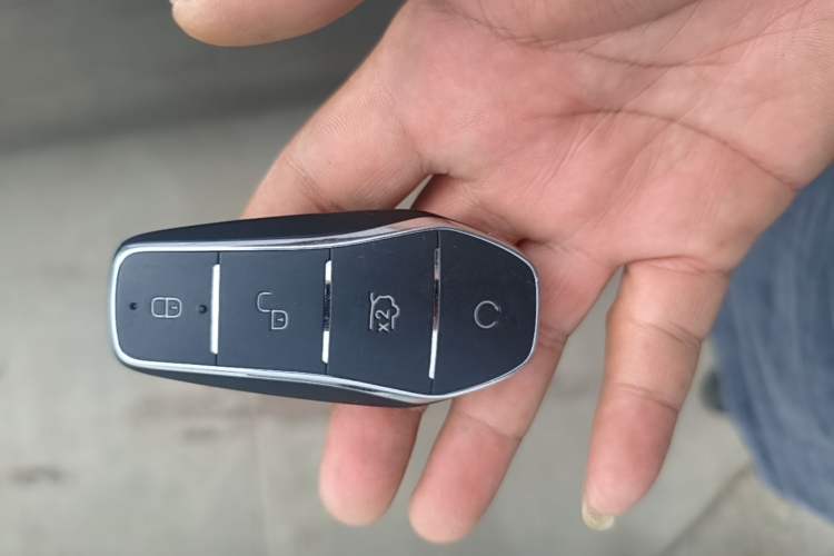 Used BYD Seal 06 New Energy 2024 DM-i 120KM Luxury Model Vehicle Key