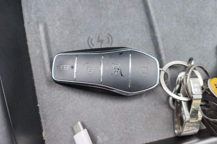 Used BYD Seal 06 New Energy 2024 DM-i 120KM Flagship Model Vehicle Key