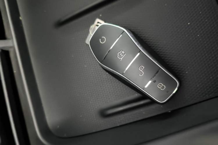 Used BYD Seal 06 New Energy 2024 DM-i 80KM Prestige Model Vehicle Key