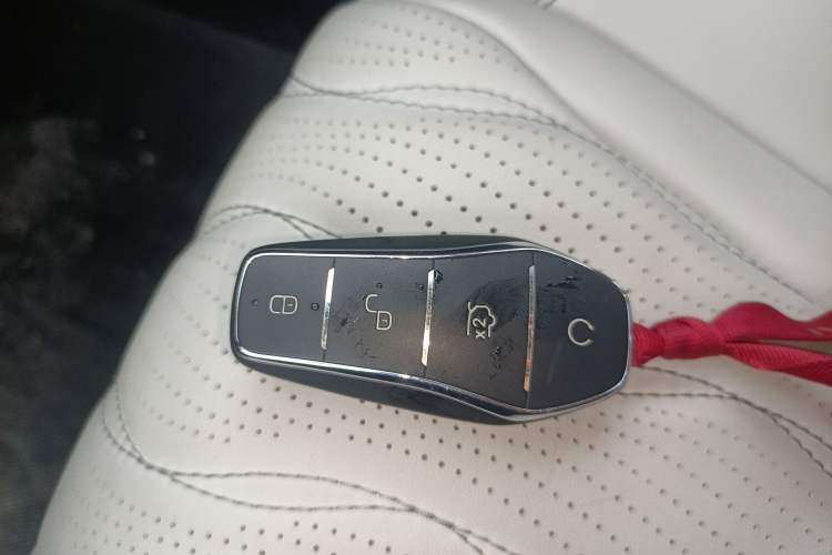 Used BYD Seal 06 New Energy 2024 DM-i 120KM Flagship Model Vehicle Key