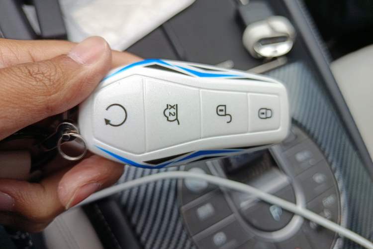 Used BYD Seal 06 New Energy 2024 DM-i 120KM Prestige Model Vehicle Key
