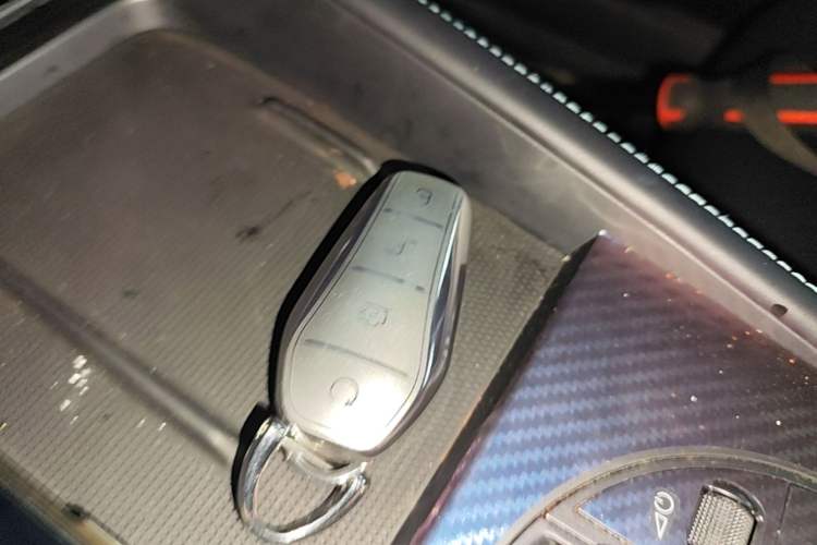 Used BYD Seal 06 New Energy 2024 DM-i 80KM Prestige Model Vehicle Key