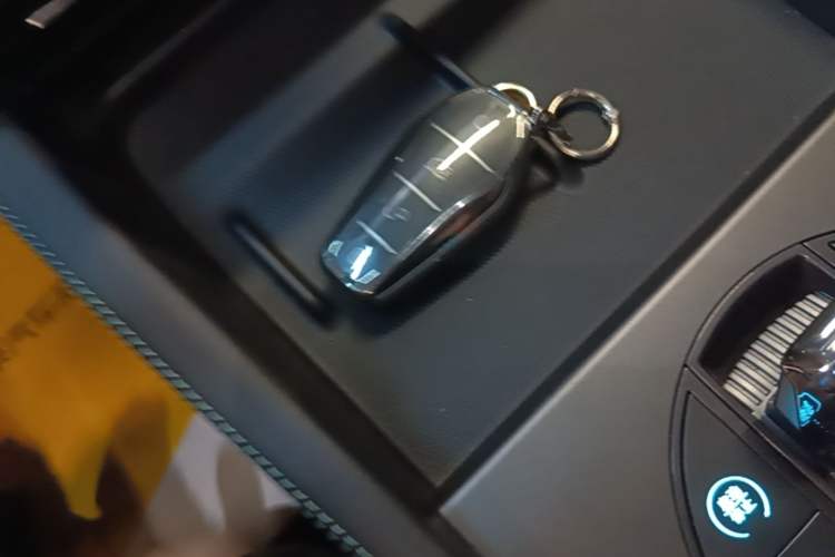 Used BYD Seal 06 New Energy 2024 DM-i 120KM Prestige Model Vehicle Key