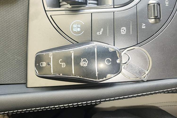 Used BYD Seal 06 New Energy 2024 DM-i 120KM Luxury Model Vehicle Key