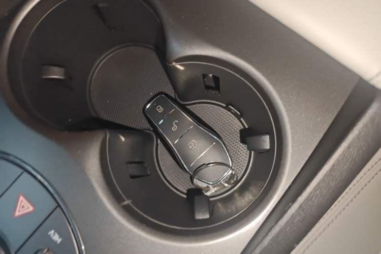 Used BYD Seal 06 New Energy 2024 DM-i 80KM Luxury Model Vehicle Key