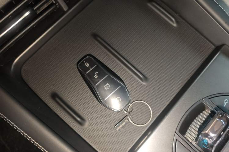 Used BYD Seal 06 New Energy 2024 DM-i 120KM Prestige Model Vehicle Key