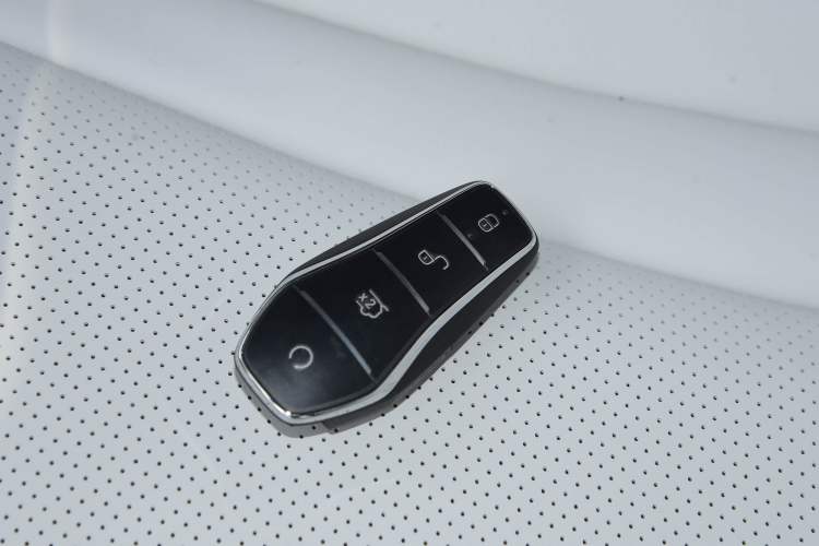 Used BYD Seal 06 New Energy 2024 DM-i 120KM Prestige Model Vehicle Key