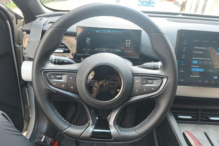 Used BYD Seal 06 New Energy 2024 DM-i 120KM Luxury Model Audio And AC Panel