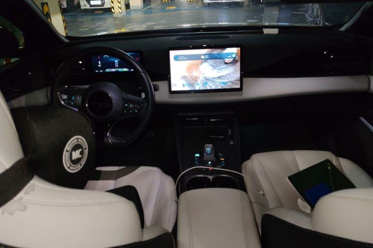 Used BYD Seal 06 New Energy 2024 DM-i 120KM Prestige Model Center Console