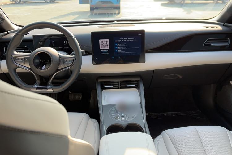 Used BYD Seal 06 New Energy 2024 DM-i 120KM Prestige Model Center Console