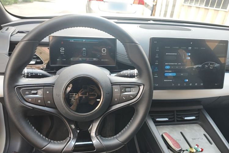 Used BYD Seal 06 New Energy 2024 DM-i 120KM Luxury Model Center Console