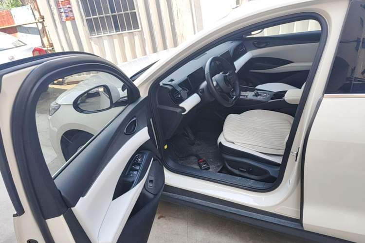 Used BYD Seal 06 New Energy 2024 DM-i 120KM Luxury Model Driver Seat