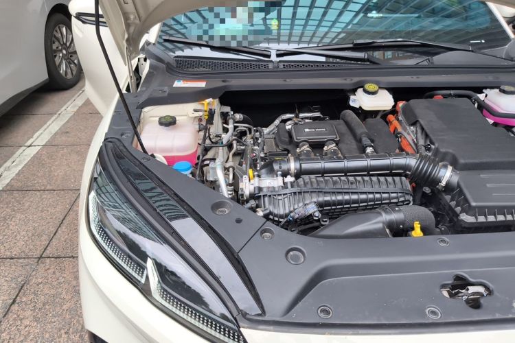 Used BYD Seal 06 New Energy 2024 DM-i 80KM Prestige Model Engine Bay Right