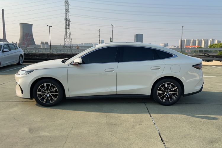 Used BYD Seal 06 New Energy 2024 DM-i 120KM Prestige Model Exterior 5