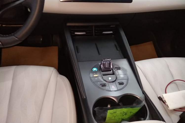 Used BYD Seal 06 New Energy 2024 DM-i 120KM Luxury Model Gear Lever