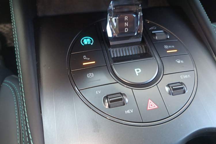 Used BYD Seal 06 New Energy 2024 DM-i 120KM Flagship Model Gear Lever