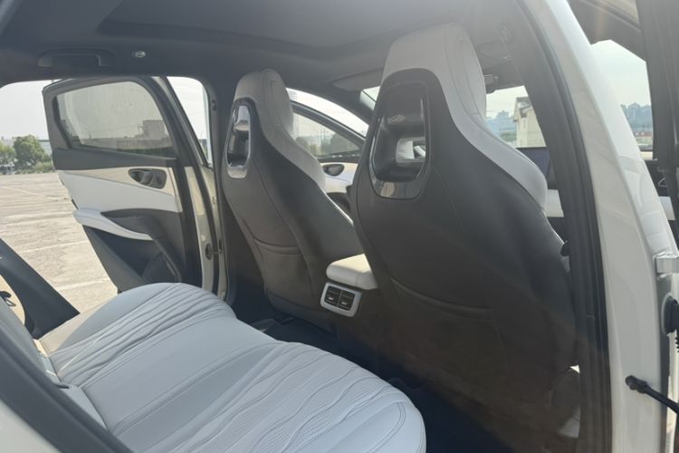 Used BYD Seal 06 New Energy 2024 DM-i 120KM Flagship Model Interior 1
