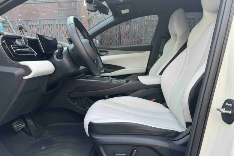 Used BYD Seal 06 New Energy 2024 DM-i 120KM Prestige Model Interior 7